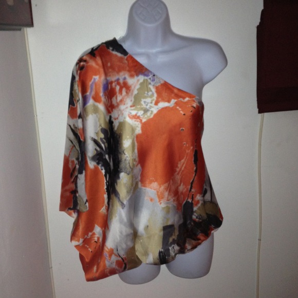 📦SOLD📦❗️❗️❗️Beautiful top:)