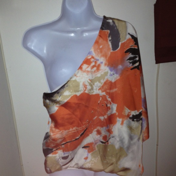 📦SOLD📦❗️❗️❗️Beautiful top:) - Picture 3 of 4