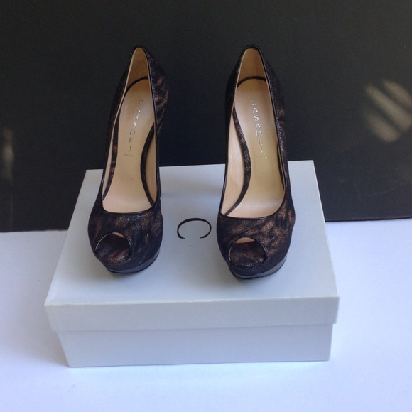 SOLD - Picture 2 of 3