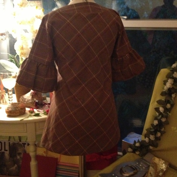 Top - Picture 2 of 2