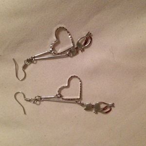 Heart and cat dangle earrings metal