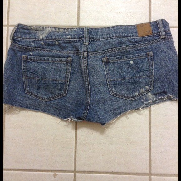 !SOLD! AE Denim Shorts - Picture 3 of 4