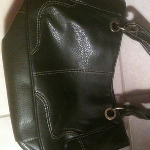 Leather Hunter Green Tommy Hilfiger purse