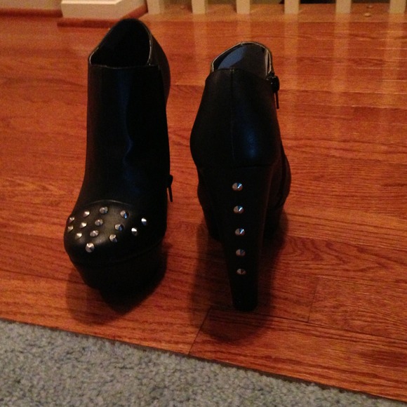 Booties - Picture 2 of 3