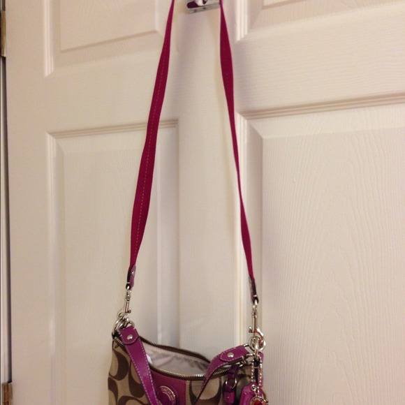 SOLD - Picture 3 of 4