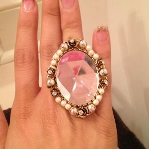 Mirror ring with pearls
