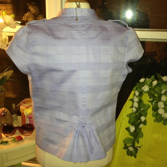 Top - Picture 2 of 4