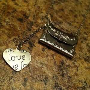 Forever 21 envelope necklace