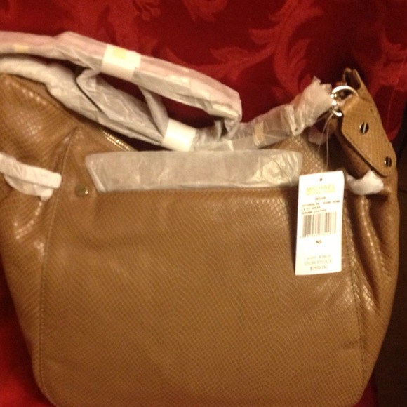 Authentic Michael kors purse