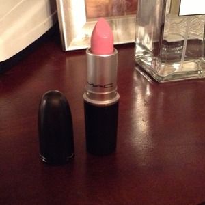 💄💄💄💄Snob lipstick💋💋💋