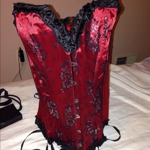 NWOT Lace-up Wired Corset