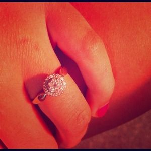 10k yellow gold diamond promise ring