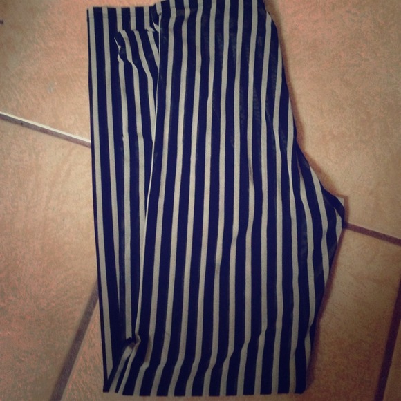 Gorgeous mesh Forever 21 leggings