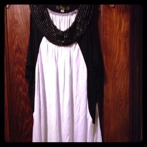 Black&white beaded collar knee length dress