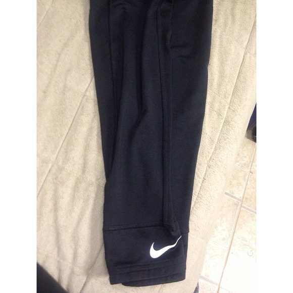 🌀Reduced🌀 Nike Pro Fitted Leggings
