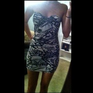 Black and white patterned tube dress