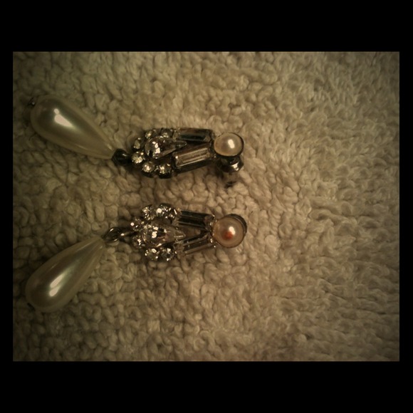 Glamorous earrings