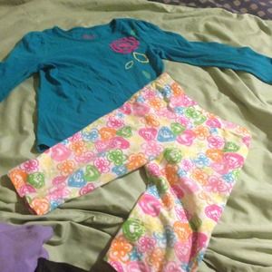 Blue flower top/ flower Capri leggings