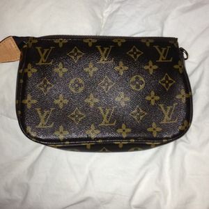 inspired LV pochette