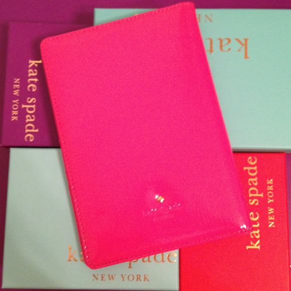 ❌Sold❌Kate Spade Pink Patent Leather Kindle Cover