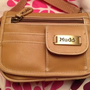 Small Mudd cross body purse