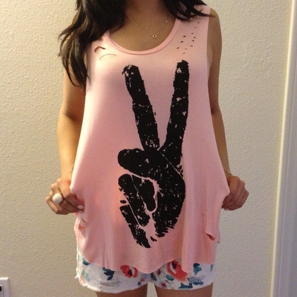 Tops - Distressed & Cutout Peace Sign Top