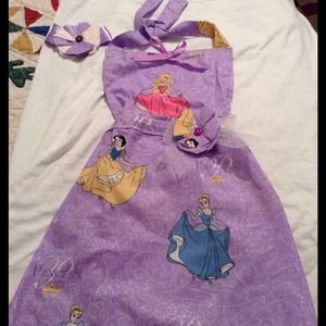 🔵Apron for a special little girl