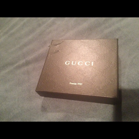 Auth Gucci box