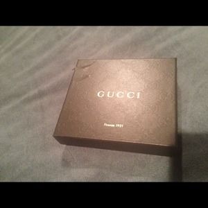 Auth Gucci box