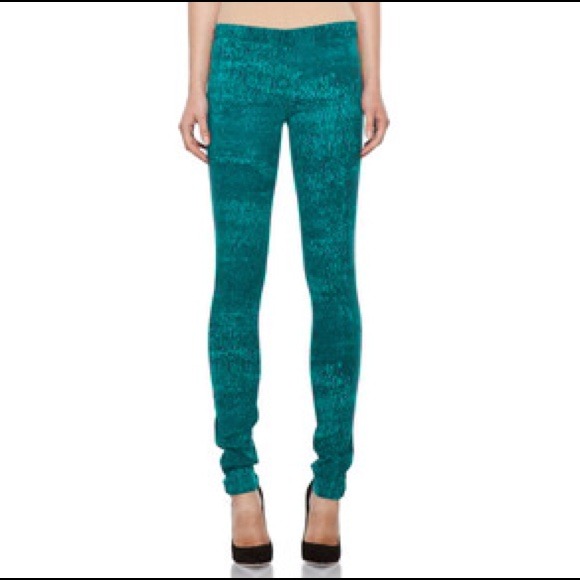SOLD Kelly printed pattern legging pants skinny