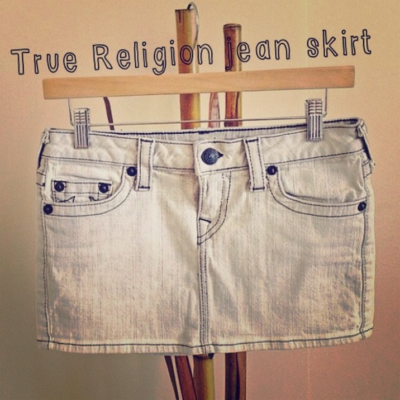 ❌SOLD❌Like new True Religion mini skirt
