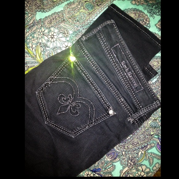 SOLD Super cute off black skinnys by Rock Revival! - Picture 2 of 2