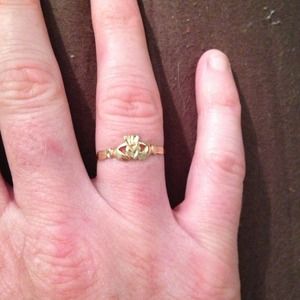 14k gold Irish Claddagh ring
