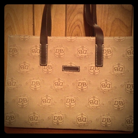 Dooney & Bourke purse