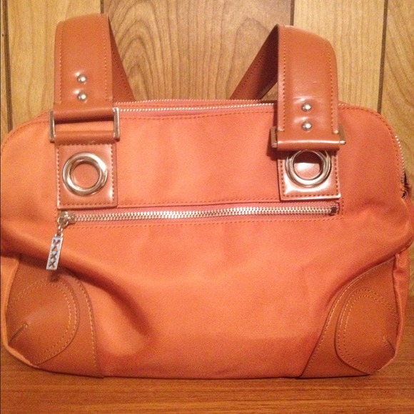 Maxx purse