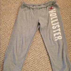 Hollister sweat pants 💛