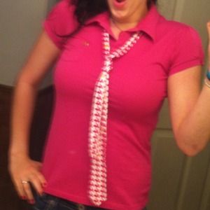 Pink shirt with tie