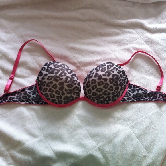 ❌❌SOLD!!! Pink leopard bra❌❌