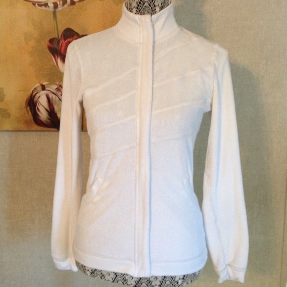 Lululemon Jacket - Picture 2 of 4