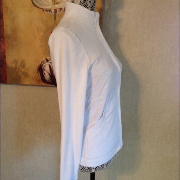 Lululemon Jacket - Picture 4 of 4