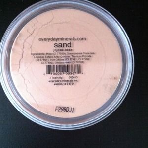 Everyday Minerals Jojoba Base *Sand*