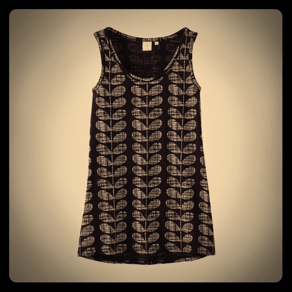 RESERVED Uniqlo Orla Keila sleeveless top