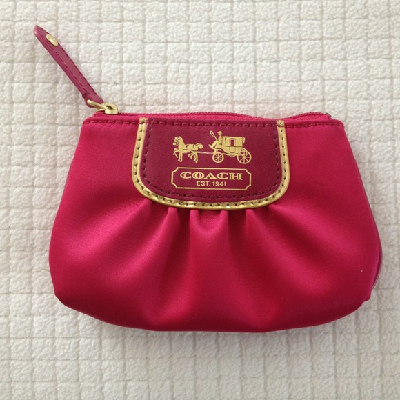 ✴ Authentic Coach key/cardholder/coin purse
