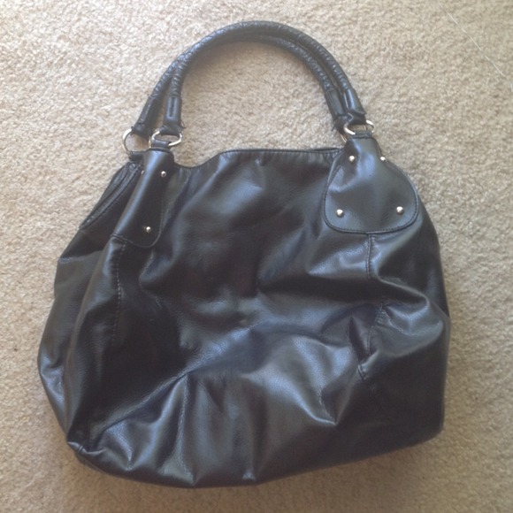 Bundled and traded to Alissa