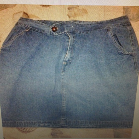 Denim skirt - Picture 1 of 3