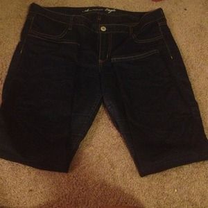 Dark wash American Eagle jeggings