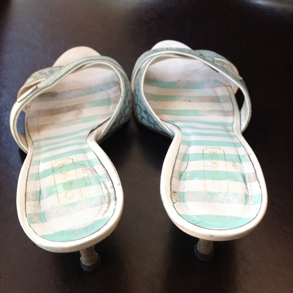 Authentic pair of Coach sandals ❌SOLD❌ - Picture 4 of 4