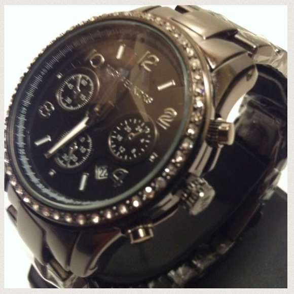 Watch - Picture 3 of 3