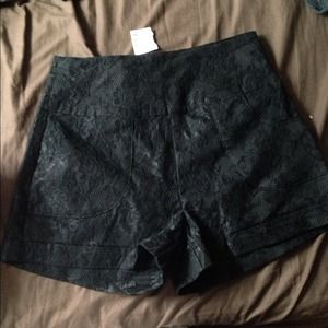 Black high wasted zip up shorts