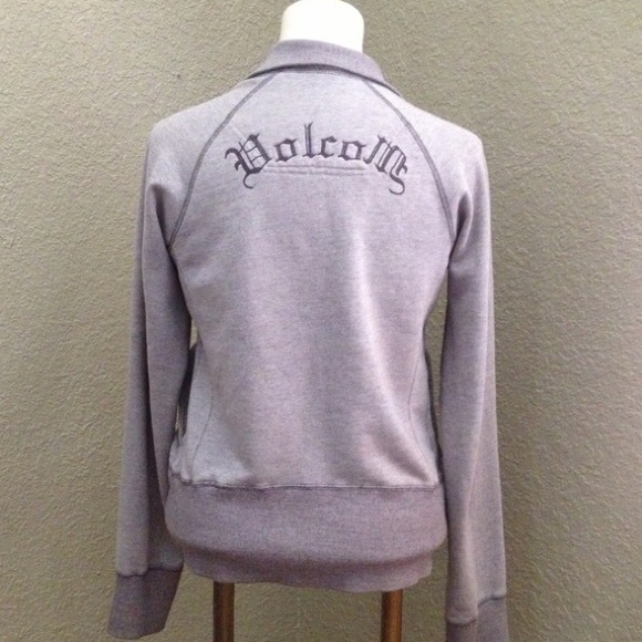 Volcom sweater